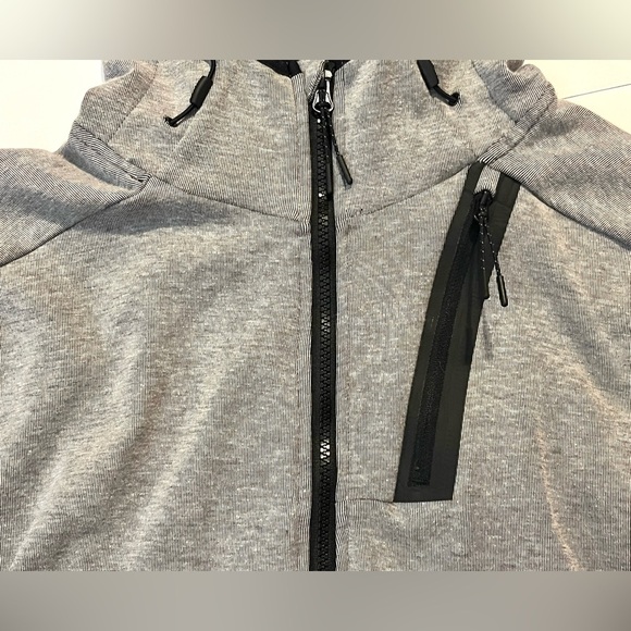 Champion Gray Hooded Jacket with Black Accents Women’s Size Medium - Picture 5 of 16